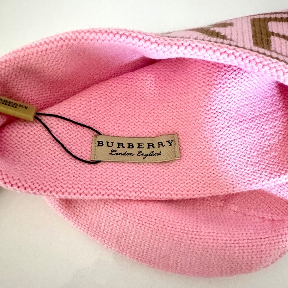 BURBERRY NEW PINK & GOLD BEANIE HAT - Picture 5 of 5